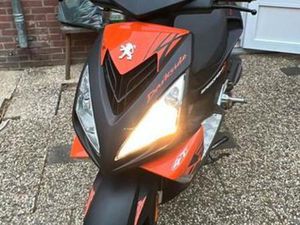 PEUGEOT SPEEDFIGHT 3 - WEINIG KM, PERFECTE STAAT — SCOOTERS | PEUGEOT — MARKTPLAATS
