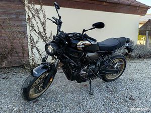 MOTO YAMAHA QUASI NEUVE
