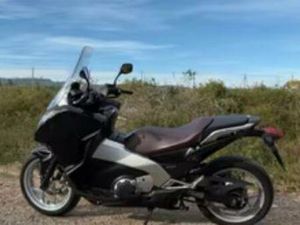 HONDA - INTEGRA 700 CC