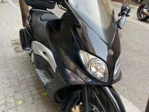 YAMAHA - T-MAX