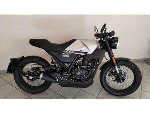 VENDO BRIXTON MOTORCYCLES CROSSFIRE 125 (2023 - 26) USATA A CAVOUR (CODICE 9530480) - MOTO.IT