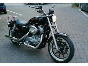 HARLEY DAVIDSON SPORTSTER 883 SUPERLOW