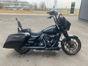 HARLEY-DAVIDSON STREET GLIDE ST