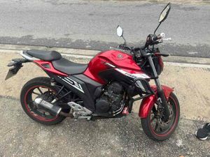 YAMAHA FAZER 250 FZ25