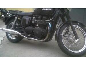 BONNEVILLE 800 (2002 - 07)