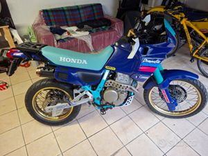 HONDA DOMINATOR