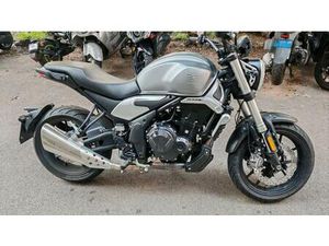 VENDO VOGE TROFEO 500AC (2022 - 26) USATA A GENOVA (CODICE 9906715) - MOTO.IT