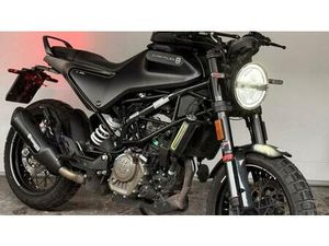 VENDO HUSQVARNA SVARTPILEN 125 (2021 - 23) USATA A PARETE (CODICE 9910205) - MOTO.IT