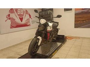 TRIUMPH TRIDENT 660 - 48 PS