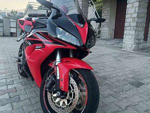 HONDA CBR 1000 ROSSO