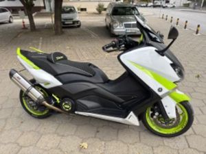 YAMAHA T-MAX