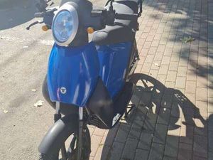 TORROT MUVI CITY ROLLER / SCOOTER