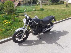 XS 400 DOHC, 12 E SCRAMBLER