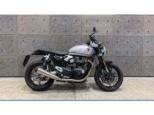 VENDO TRIUMPH SPEED TWIN 1200 (2025 - 26) USATA A SESTO SAN GIOVANNI (CODICE 9859582) - MOTO.IT