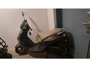 PEUGEOT KISBEE 50 CC