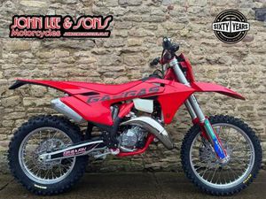 GAS GAS EC125 2T ENDURO BIKE, NEW 2025 MODEL, IN STOCK & READY