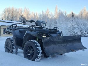 EPS LÄHES UUSI, VÄHÄN AJETTU, HUIPPUKUNNOSSA, LUMILAITE!