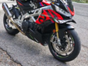 APRILIA TUONO V4 FACTORY