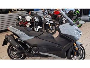 VENDO YAMAHA T-MAX 560 (2025 - 26) USATA A VILLADOSSOLA (CODICE 9805528) - MOTO.IT