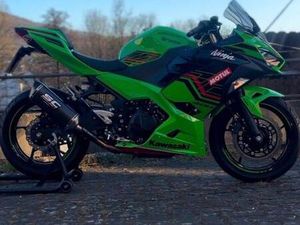 KAWASAKI NINJA 400