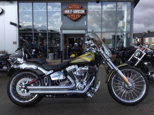 HARLEY-DAVIDSON CVO FXSBE BREAKOUT 1800 CC