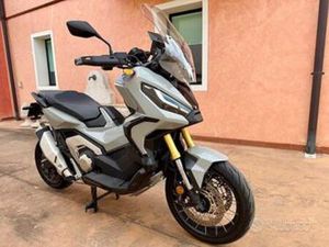 HONDA X-ADV 750