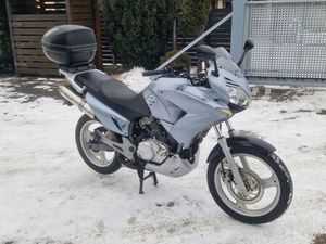 HONDA XL 125 VARADERO 2008 LIFT HONDA VARADERO 125 KAT- B TRANSPORT CHUDÓW