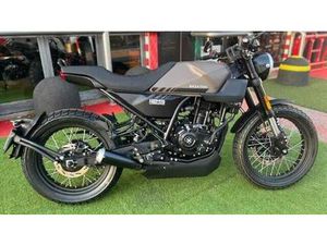 VENDO BRIXTON MOTORCYCLES CROSSFIRE 125 (2023 - 26) NUOVA A PISTOIA (CODICE 9017642) - MOTO.IT