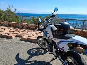 YAMAHA TT 600 BELGARDA SUPERMOTO (DR 650)A2