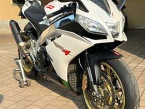 APRILIA RSV4 - 2010