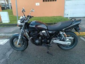 SUZUKI - GSX 750 INAZUMA