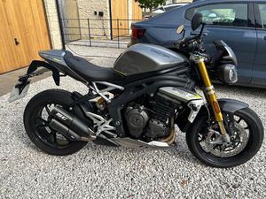 TRIUMPH SPEED TRIPLE 1200 1160 RS NAKED PETROL MANUAL EURO 5 (179 PS) 1160 CC