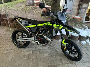 FANTIC XMF 125 PERFORMANCE ABS SCHÖNE MOTARD 2026 AB ENDE JANUAR!