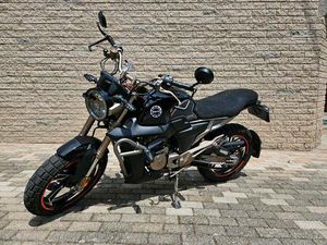 WINTERANGEBOT ZONTES G1 125 CCM SCHWARZ CHAMPAGNER