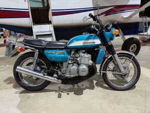 1972 SUZUKI GT 750 VENTE AUX ENCHÈRES