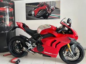 DUCATI PANIGALE V4 R