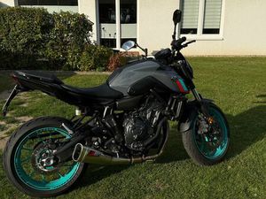 YAMAHA MT 07