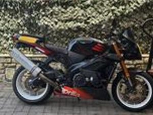 APRILIA TUONO 1000