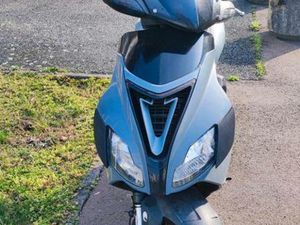 APRILIA SR 50 - 2TAKT - BAUJAHR 2019 - OFFEN - TOPCASE