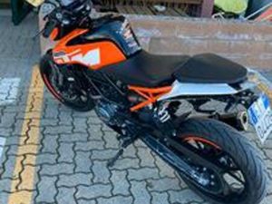KTM DUKE 125 ABS