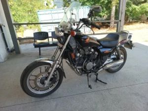 HONDA MAGNA VF500 / V30