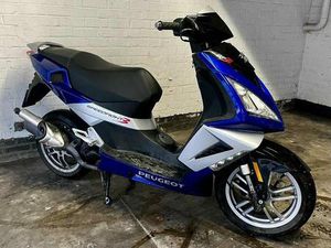 ② PEUGEOT SPEEDFIGHT 3 2T LC (TROTTINETTE CLASSE B)