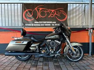 HARLEY-DAVIDSON FLHX STREET GLIDE SPECIAL
