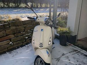 VESPA PRIMAVERA 50