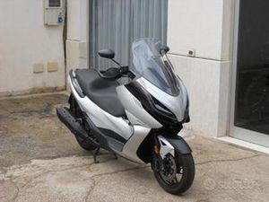 ZONTES ZT 350 E - MAXISCOOTER