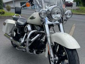 HARLEY-DAVIDSON DYNA SWITCHBACK