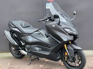 YAMAHA TMAX 560 TECH MAX - 1ERE MAIN - 340KM - LOA POSSIBLE 2024 560 CM3 | SCOOTER | 340 KM | MARRON | 94000 CRETEIL