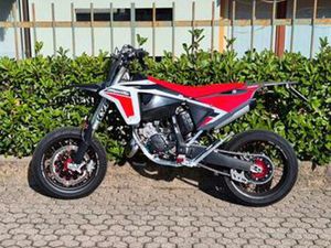 FANTIC XE125 2T. MOTARD/ENDURO-TRIPLA OMOLOGAZIONE