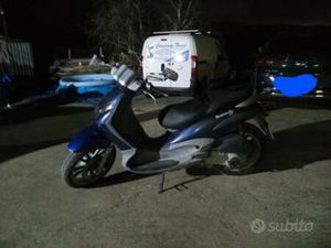 PIAGGIO BEVERLY 200 - 2002