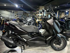 ② YAMAHA X-MAX 125 ABS TECHMAX